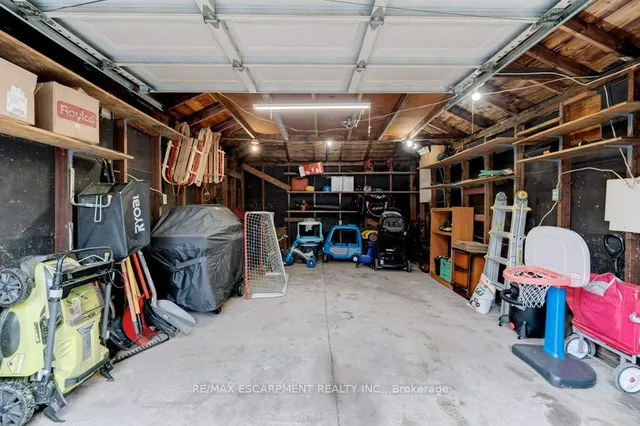 Additional image 25 of 275 Montrose Ave