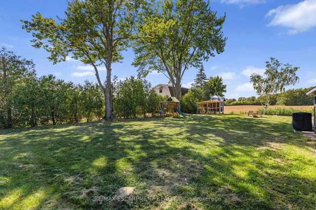 Additional image 41 of 585 Fifth Rd