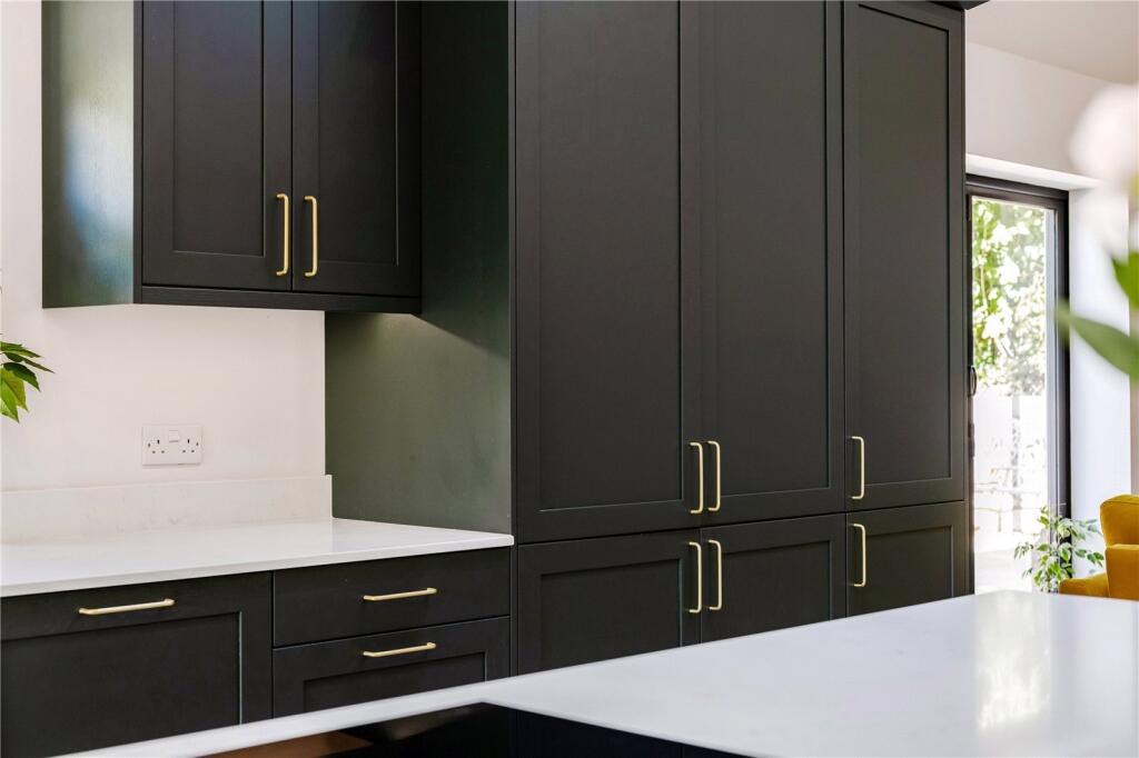 Additional image 6 of Reynards Road, Welwyn, Hertfordshire, AL6