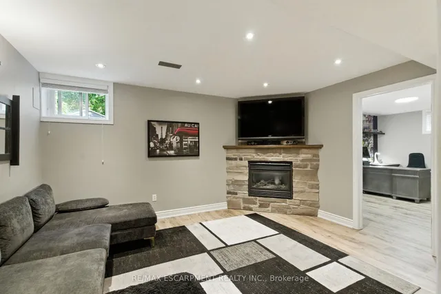 Additional image 40 of 36 Pinecreek Rd