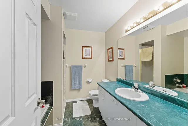 Additional image 21 of 27 Glenhollow Dr