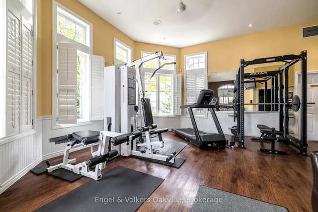 Additional image 38 of 1451 Walkers Line Unit 411