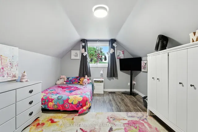 Additional image 26 of 85 Crosthwaite Ave