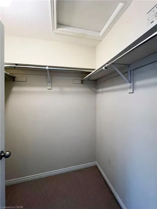 Additional image 17 of 370 Stonehenge Dr Unit 12