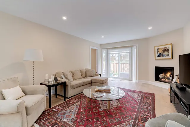 Additional image 22 of 5255 Lakeshore Rd Unit 57