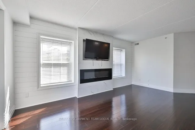 Additional image 20 of 2035 Appleby Line Unit 113