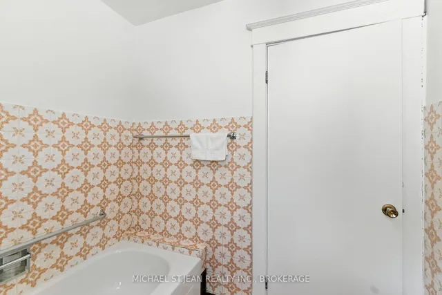 Additional image 23 of 73 Balmoral Ave