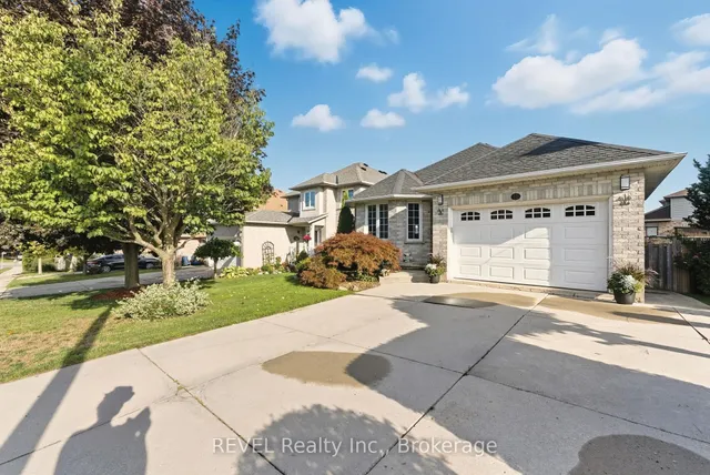 Additional image 3 of 11 Supreme Dr