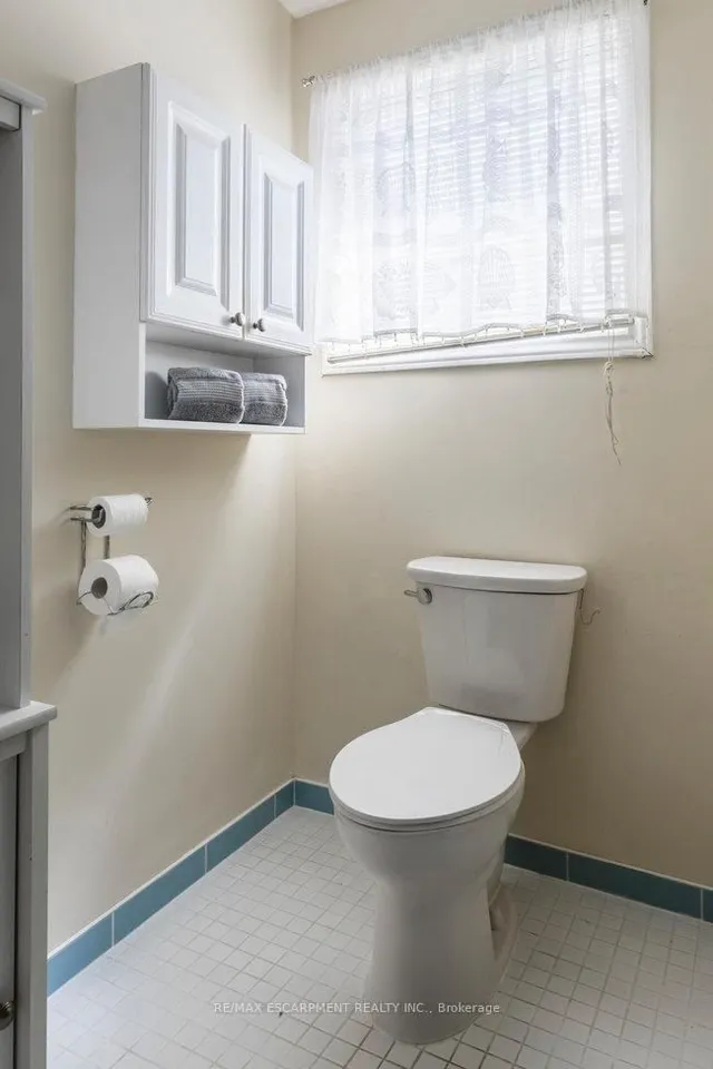 Additional image 27 of 45 Fonthill Rd