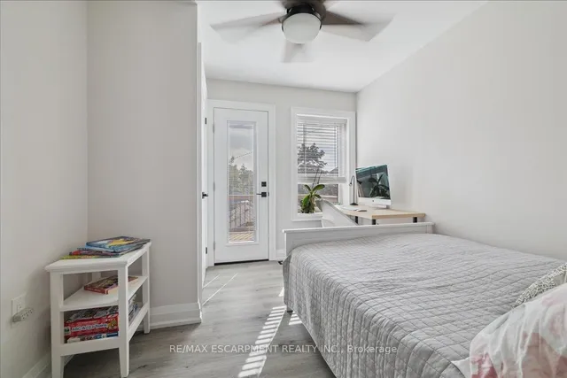 Additional image 24 of 15 Ottawa St