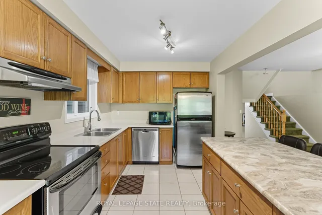 Additional image 9 of 27 Glenhollow Dr