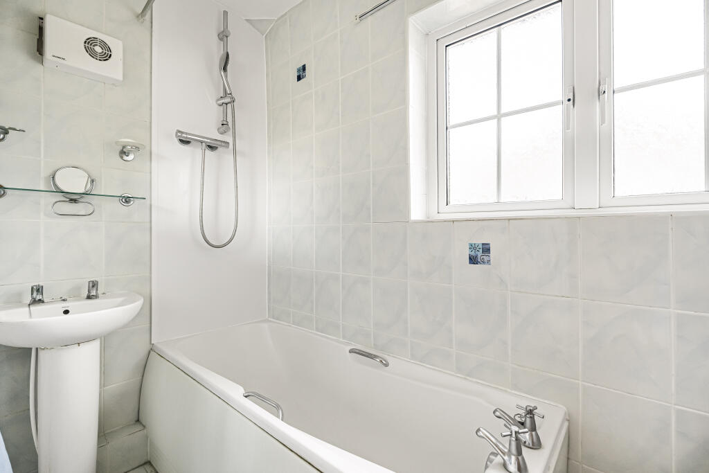 Additional image 10 of Handside Lane, Welwyn Garden City, AL8