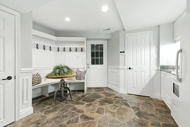 Additional image 44 of 26 PARKSHORE Pl