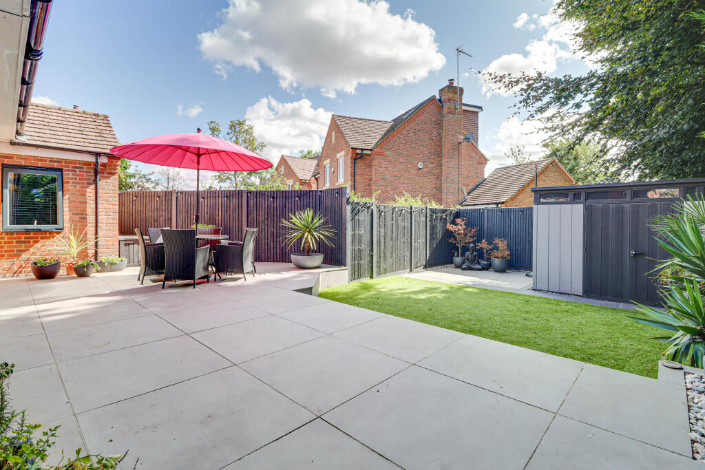 Additional image 20 of Laburnum Grove, St. Albans, Hertfordshire, AL2