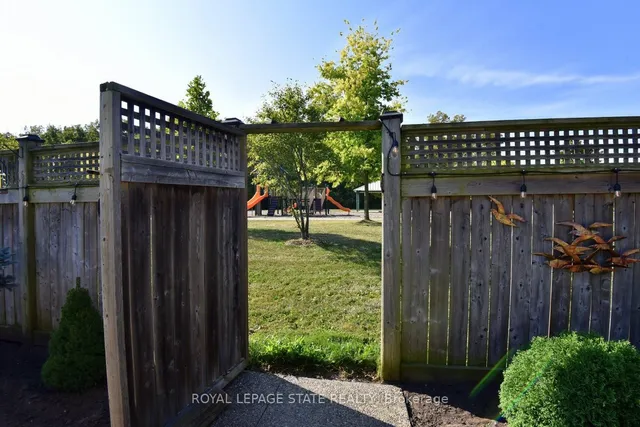 Additional image 50 of 12 Degrow Cres