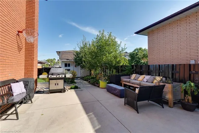 Additional image 47 of 18 Pavarotti Crt