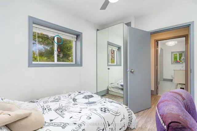 Additional image 27 of 25 Douglas Ave