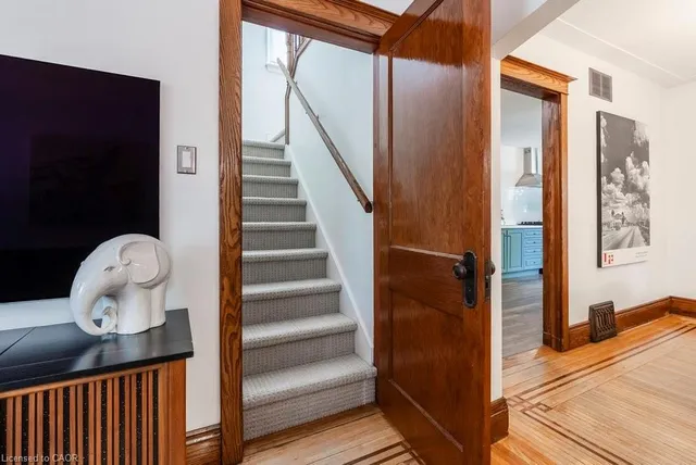 Additional image 28 of 228 Edgemont St