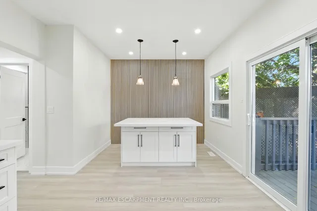 Additional image 22 of 9 ALICE St