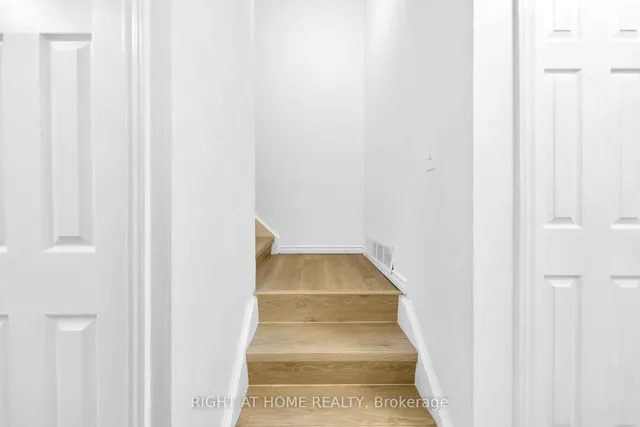 Additional image 5 of 1460 Garth St Unit 6