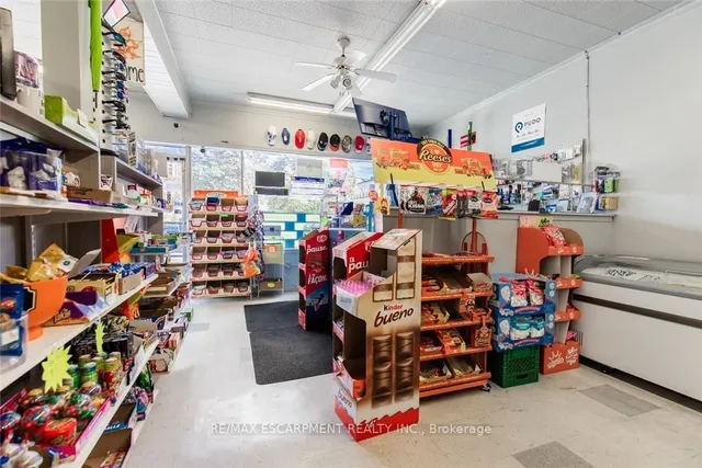 Additional image 8 of 2340 KING St