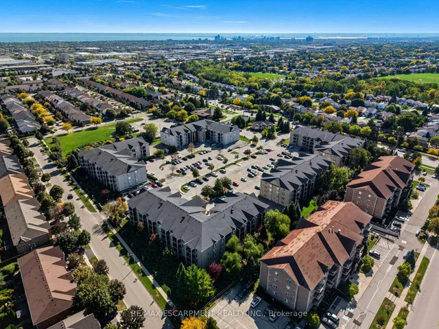 Additional image 18 of 1421 Walker's Line Unit 304