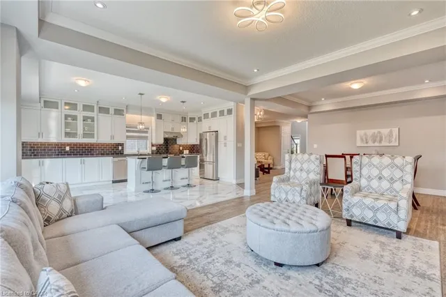 Additional image 9 of 16 Eringate Crt