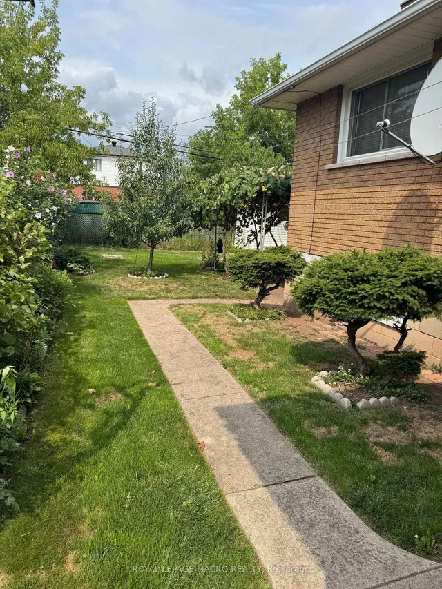 Additional image 27 of 31 Adair Ave