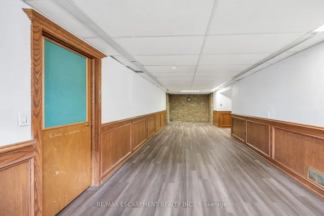 Additional image 32 of 85 East 45th St