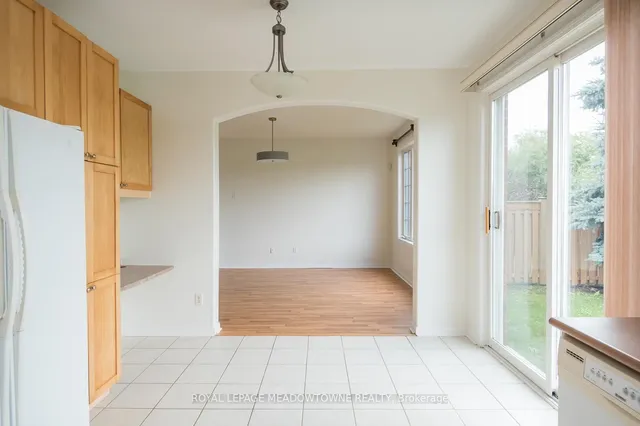 Additional image 20 of 833 Watson Terr