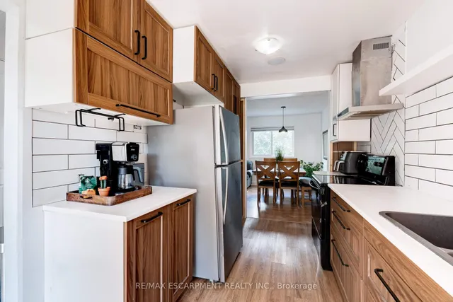 Additional image 8 of 2261 Leominster Dr