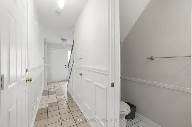 Additional image 5 of 384 Limeridge Rd Unit 17