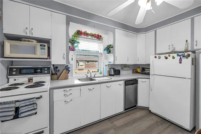 Additional image 16 of 27 Paradise Rd