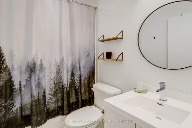 Additional image 18 of 2087 Fairview St Unit 1002