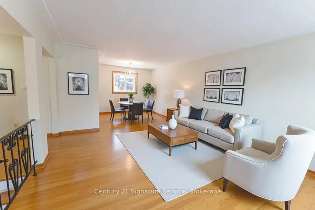 Additional image 3 of 15 Joy Crt