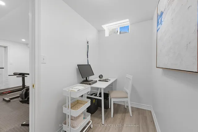 Additional image 43 of 1213 Bonin Cres