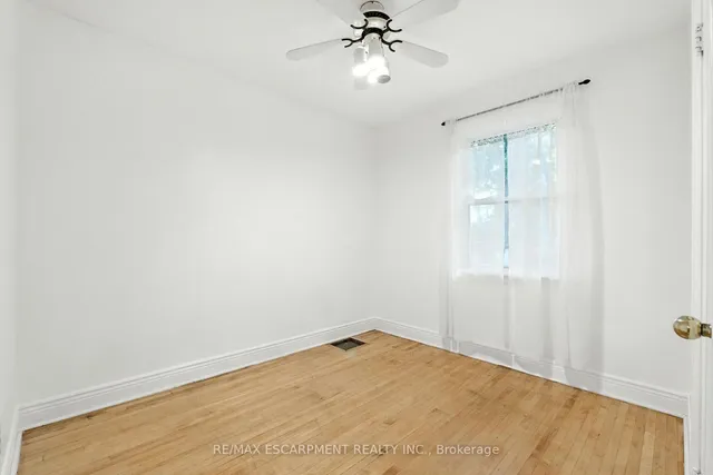 Additional image 19 of 261 East 14th St