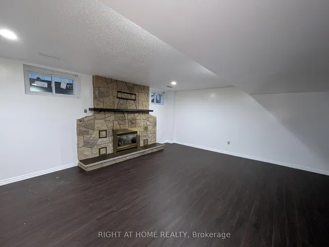 Additional image 39 of 73 Skyview Dr