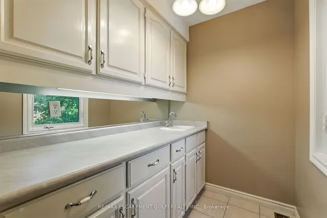 Additional image 31 of 6 Renata Crt