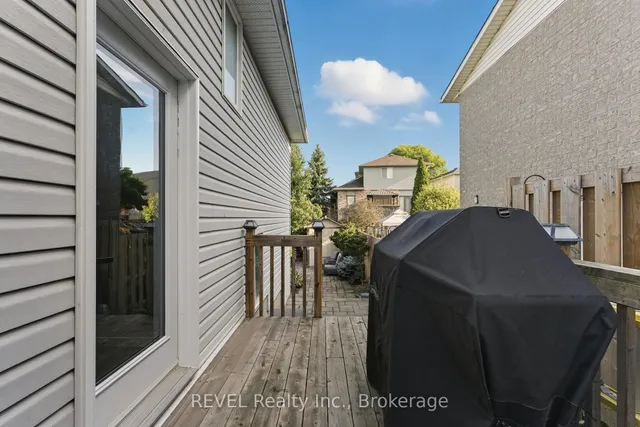 Additional image 18 of 11 Supreme Dr