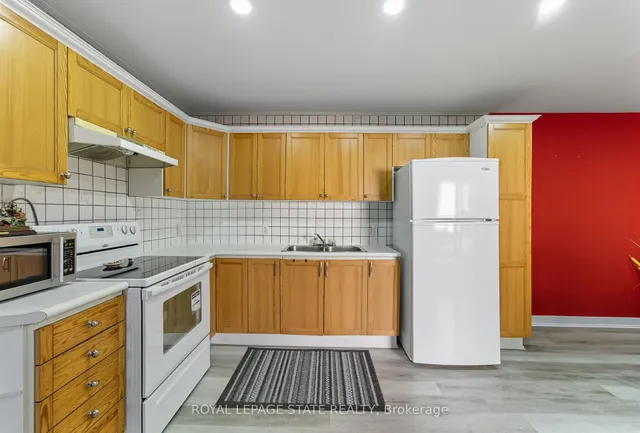 Additional image 7 of 1300 Upper Ottawa St Unit 6