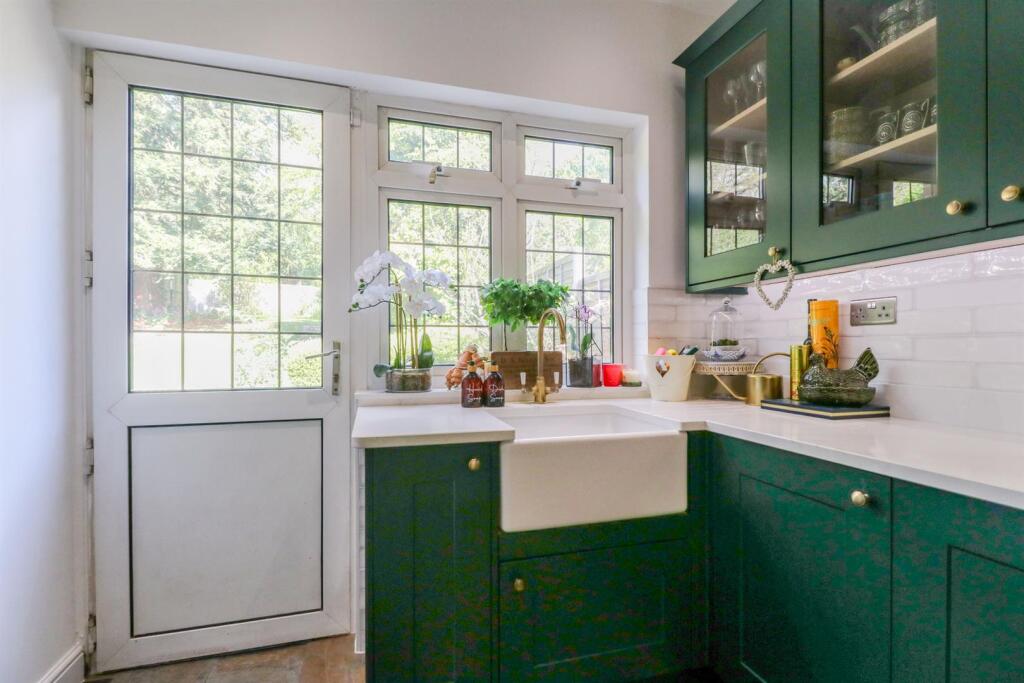 Additional image 10 of Georges Wood Road, Brookmans Park