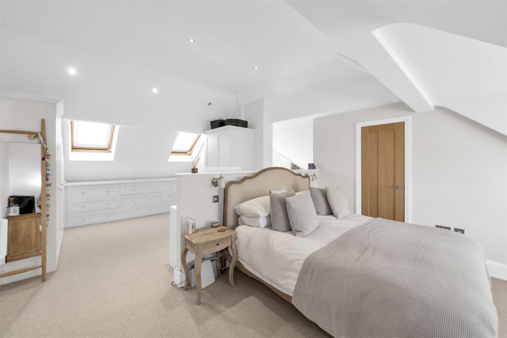 Additional image 7 of Roundwood Park, Harpenden