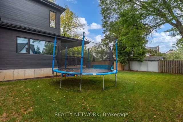 Additional image 34 of 68 Mountain Park Ave