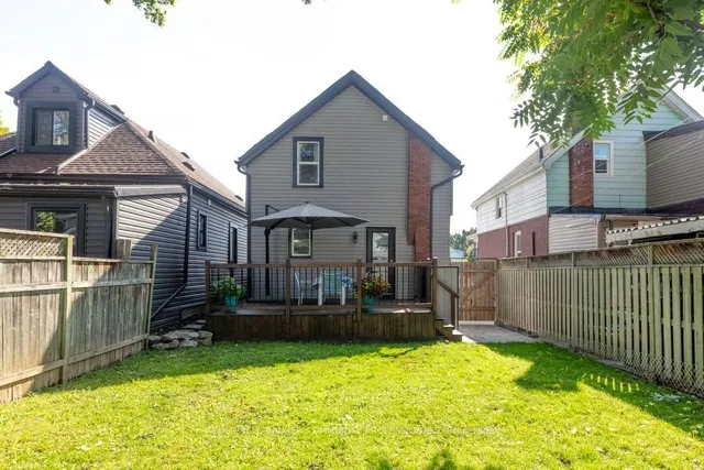 Additional image 47 of 45 Tragina Ave