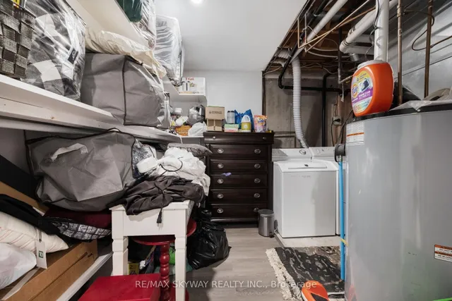 Additional image 44 of 1570 Cartwright Cres