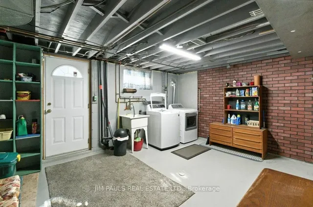 Additional image 37 of 176 Montmorency Dr