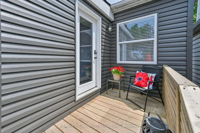 Additional image 41 of 95 Houghton Ave