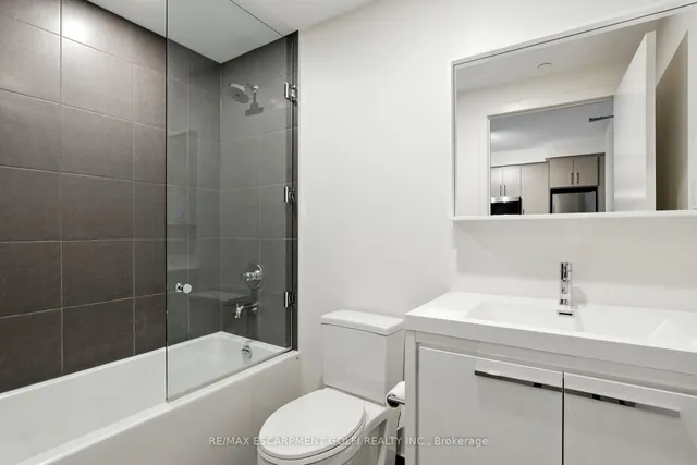 Additional image 20 of 212 King William St Unit 1209