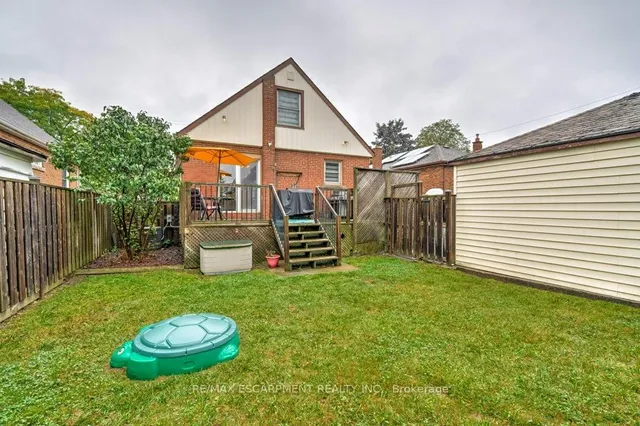 Additional image 29 of 275 Montrose Ave